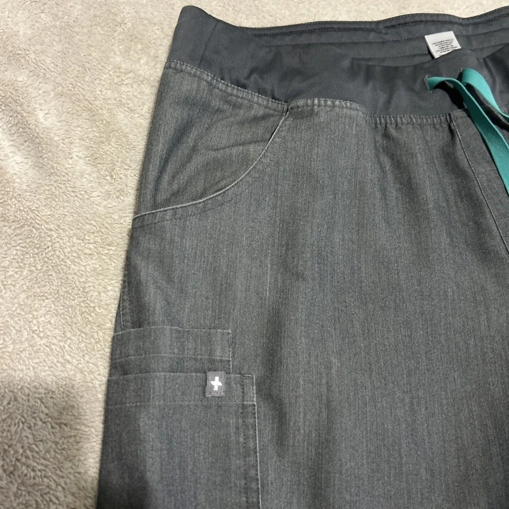 FIGS Technical Collection Scrub‎ Pants Men Size Large Graphite Gray Relaxed Fit